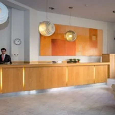 Rixwell Centra Hotel