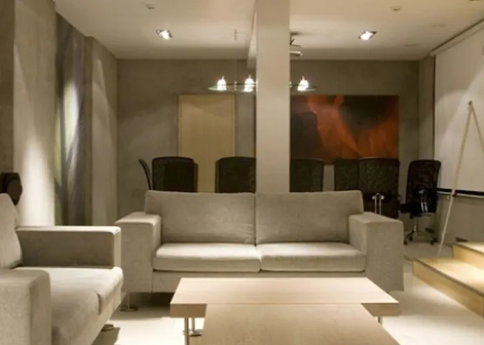 Rixwell Centra Hotel