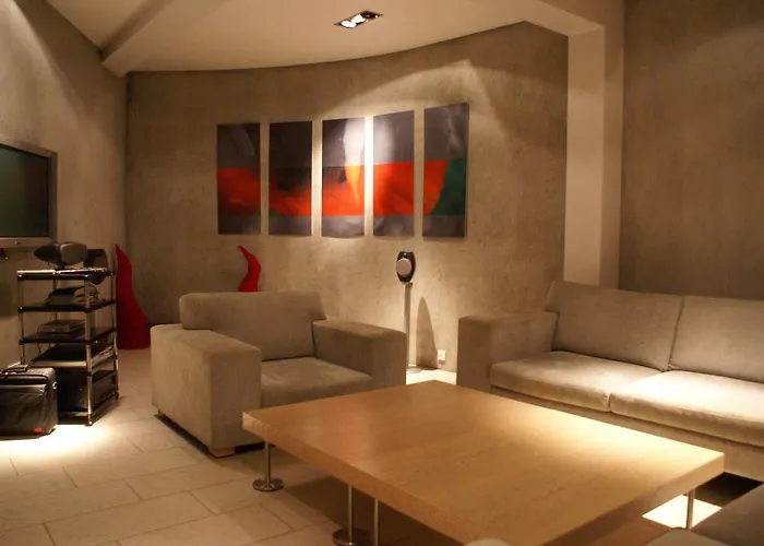 Rixwell Centra Hotel