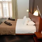 Rixwell Centra 4*