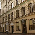 Rixwell Centra Hotel