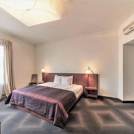 Rixwell Centra 4* ריגה