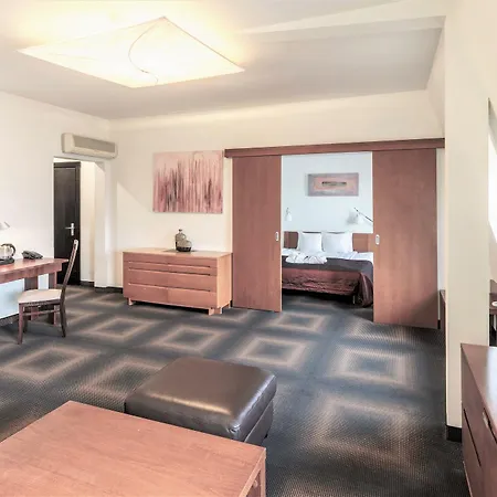 Rixwell Centra מלון 4*