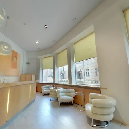 מלון Rixwell Centra 4*